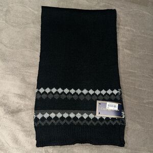 Club Room Men’s Black Silver Gray Fine Knit Scarf